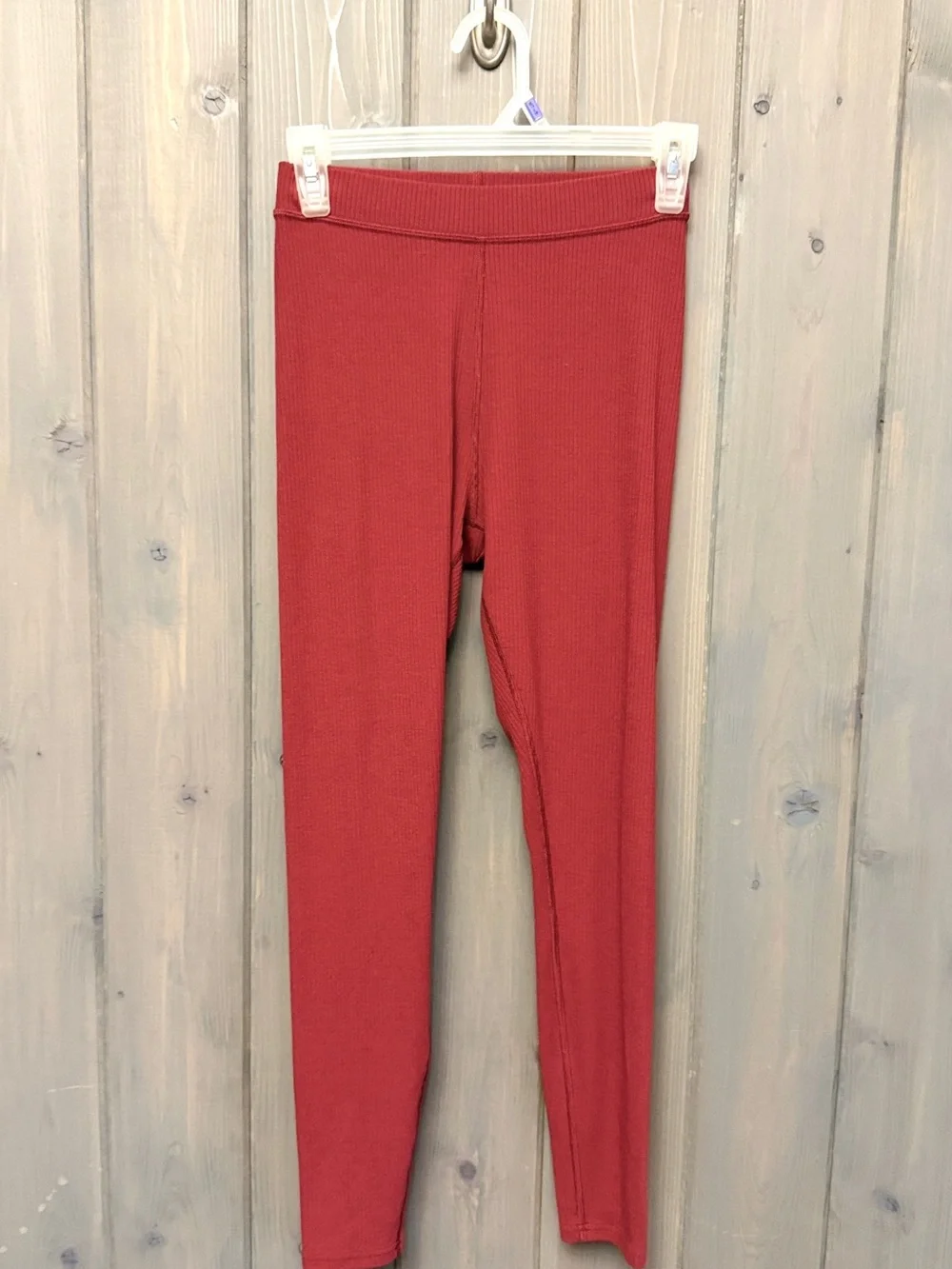 ALO Yoga Blissful High-Waist Ribbed Cranberry Leggings - NWOT